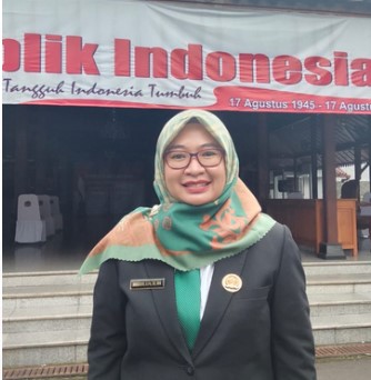 Dr. MUGIARTI, M.M